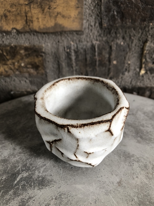 Keramik skål af Pernille Calundan